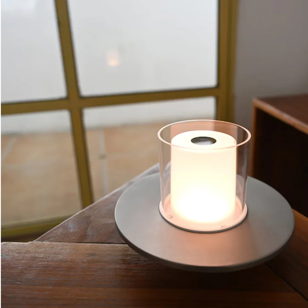 Candle-Inspired Portable Lamp
